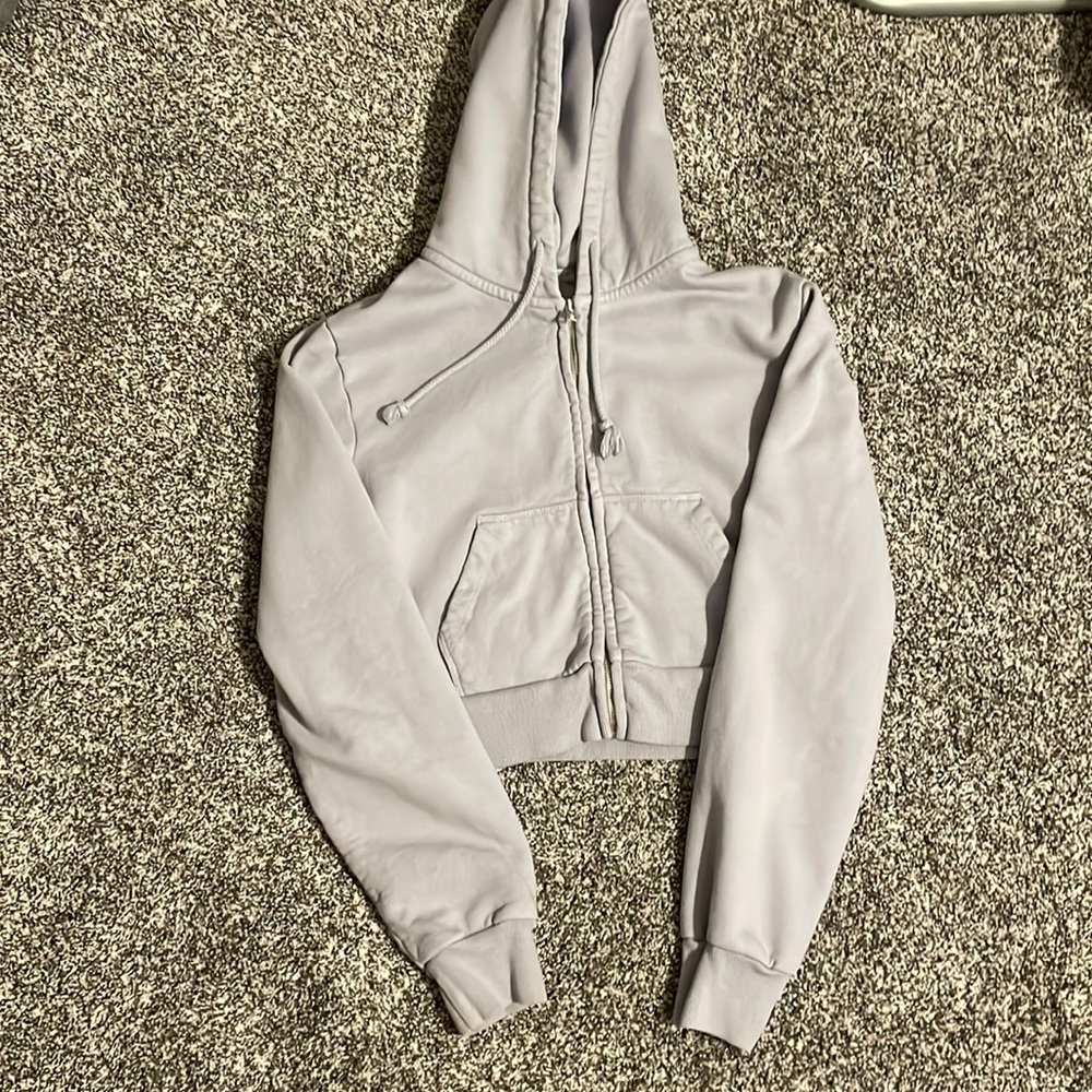 Brandy Melville Perry winkle zip up
